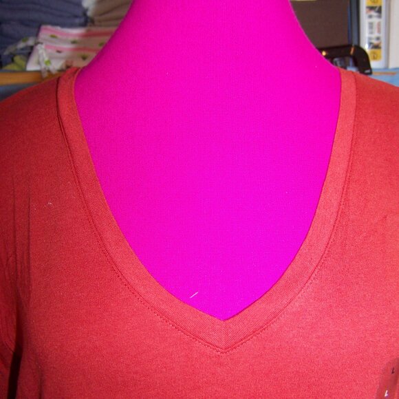 Gap NWT Favorite Tee Sz L - Rust Color - Picture 3 of 6